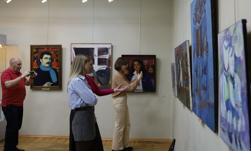 Выставка «Зима. Цвет синий» открылась