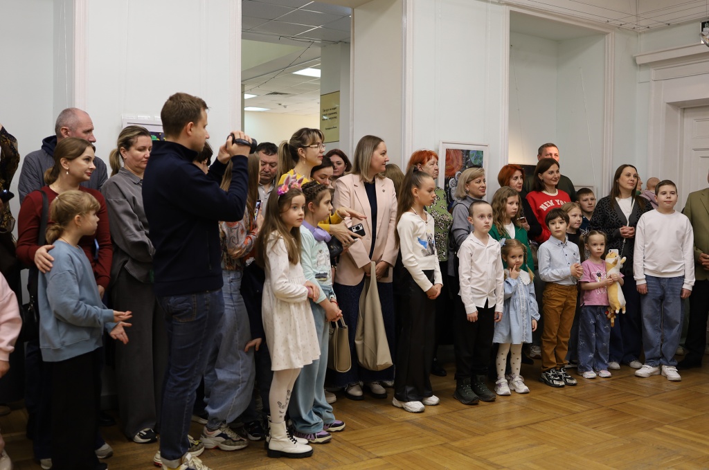 Буду ждать тебя на орбите, Музей, афиша,живопись,картины,выставки,художники. Ростов-на-Дону