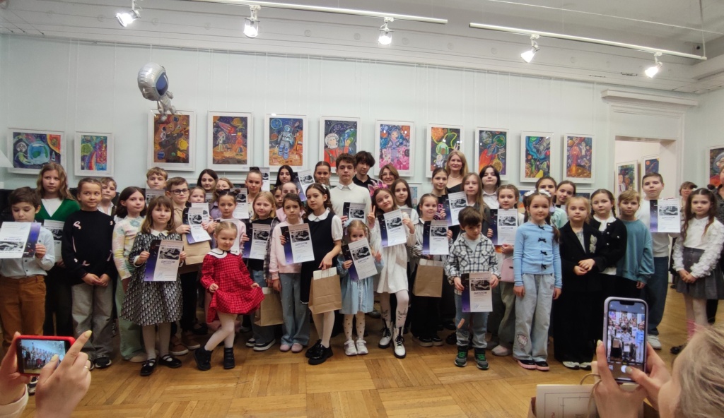 Буду ждать тебя на орбите, Музей, афиша,живопись,картины,выставки,художники. Ростов-на-Дону