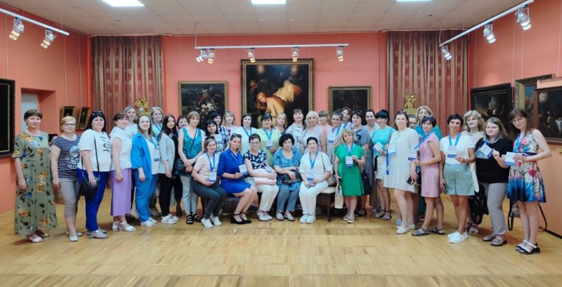 Участники Форума библиотек новых субъектов РФ посетили РОМИИ